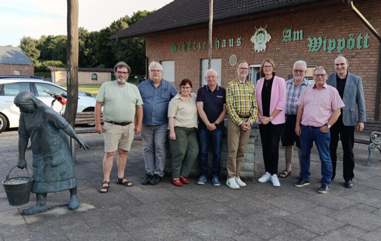 Besuch der Kreistagsfraktion beim Bürgerbusverein in Menzelen